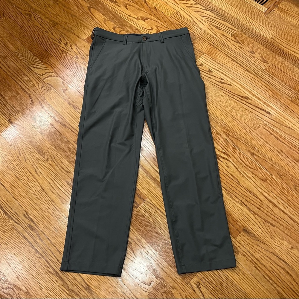 NEW SCOTTEVEST- Mens 34x32 Gray Covert Cargo Chino Pants 10 pockets
